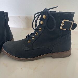 Aldo size 9, navy blue suede booties